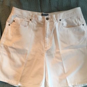 Liz Claiborne classic fit shorts